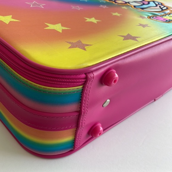 Hello Kitty Suitcase - Picture 15 of 16